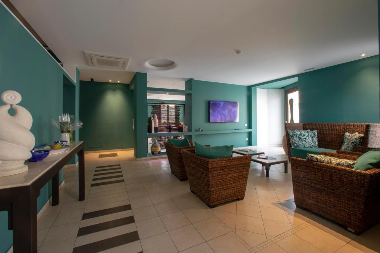 פאביננה Insula Hotel מראה חיצוני תמונה